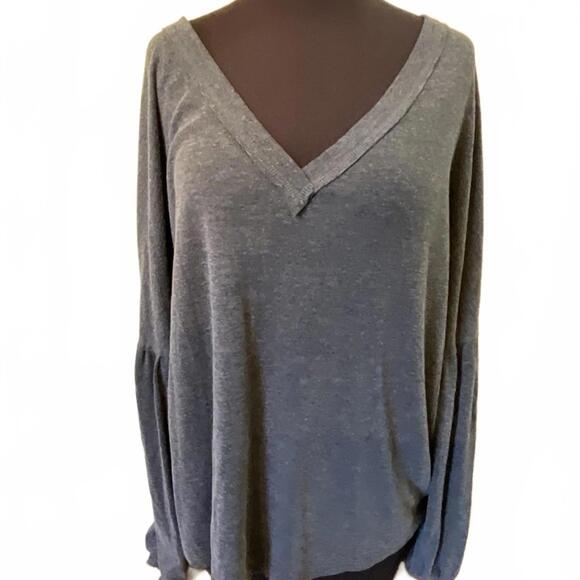 Oversized V Neck Pullover Balloon Sleeve - Picture 2 of 4